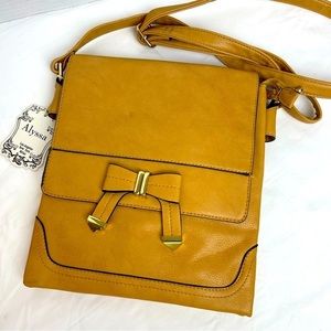 Alyssa L. A.  N.Y. Milan Tan/Buckskin color Med.‎ Messenger W/Bow & Gold Accent